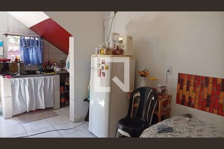Cozinha de casa para alugar com 3 quartos, 190m² em Cordeirinho, Maricá