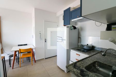 Sala / Cozinha de apartamento à venda com 2 quartos, 42m² em Vila das Belezas, São Paulo