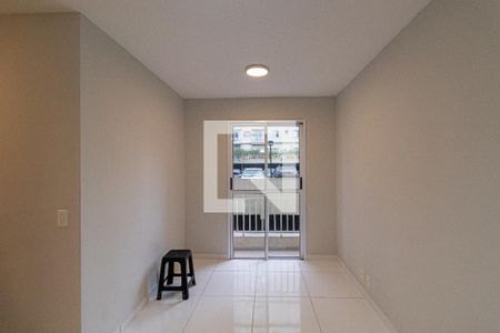 Sala/Cozinha/Área de Serviço  de apartamento à venda com 2 quartos, 47m² em Jardim Cotinha, São Paulo