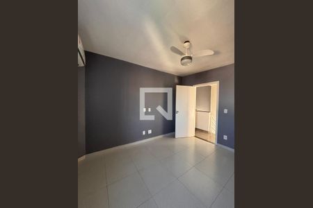 Quarto de casa de condomínio para alugar com 2 quartos, 93m² em Jardim Helena Maria, Guarujá