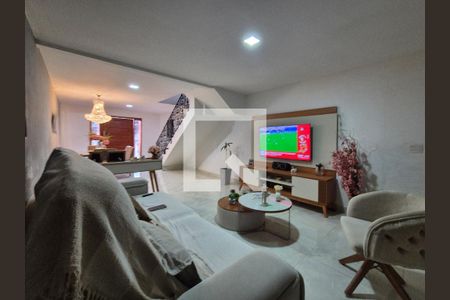Casa de Condomínio para alugar com 3 quartos, 120m² em Vargem Pequena, Rio de Janeiro