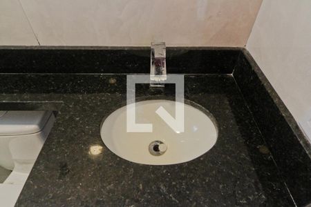 Banheiro de casa de condomínio para alugar com 1 quarto, 40m² em Santana, São Paulo