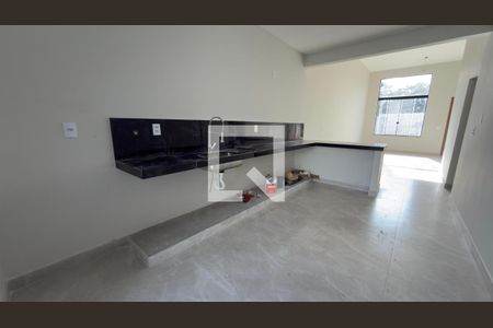 Casa à venda com 3 quartos, 130m² em Shalimar, Lagoa Santa