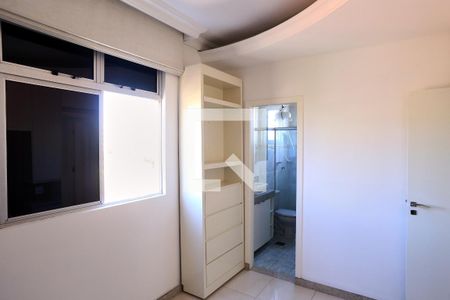 Suíte de apartamento à venda com 4 quartos, 175m² em Esplanada, Belo Horizonte