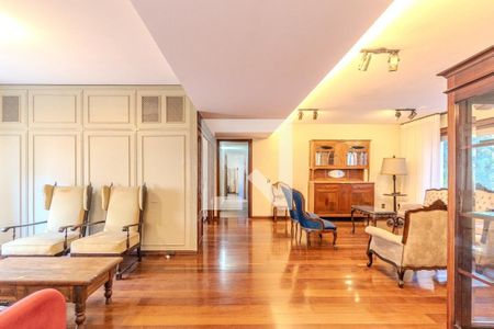 Sala de apartamento para alugar com 3 quartos, 240m² em Floresta, Porto Alegre