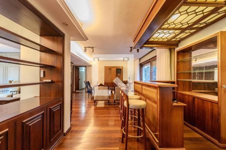 Sala de apartamento para alugar com 3 quartos, 240m² em Floresta, Porto Alegre