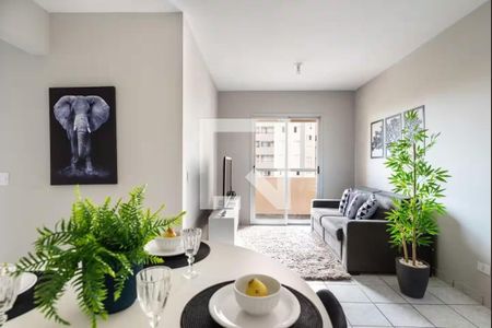 Sala de apartamento para alugar com 3 quartos, 67m² em Utinga, Santo André