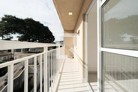 Sala/Cozinha de apartamento para alugar com 1 quarto, 29m² em Vila Ré, São Paulo