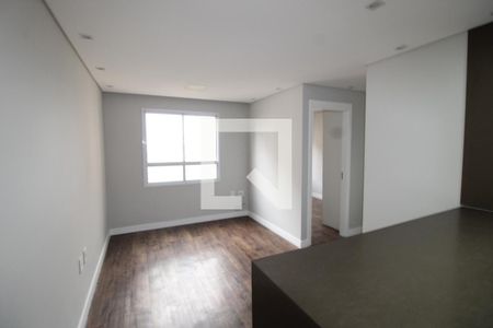 Sala / Cozinha de apartamento à venda com 2 quartos, 45m² em Conjunto Residencial José Bonifácio, São Paulo