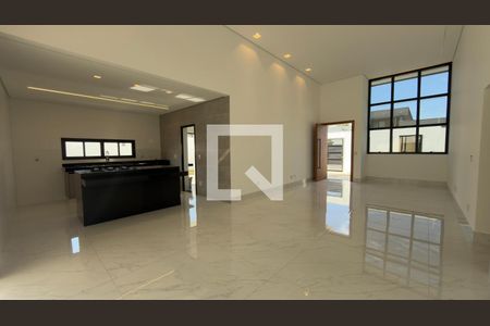 Casa à venda com 3 quartos, 500m² em Várzea, Lagoa Santa