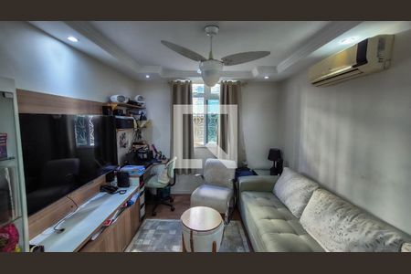 Sala de apartamento à venda com 2 quartos, 48m² em Coelho Neto, Rio de Janeiro