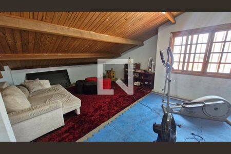 Casa à venda com 4 quartos, 450m² em Vila Augusta, Guarulhos