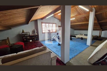 Casa à venda com 4 quartos, 450m² em Vila Augusta, Guarulhos