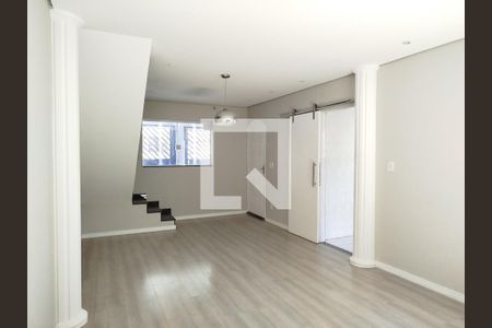 Casa 1: Sala de casa para alugar com 4 quartos, 200m² em Vila Carrão, São Paulo