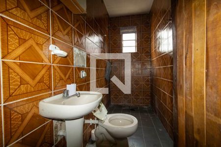 Banheiro de casa para alugar com 1 quarto, 45m² em Vila Uniao (zona Leste), São Paulo