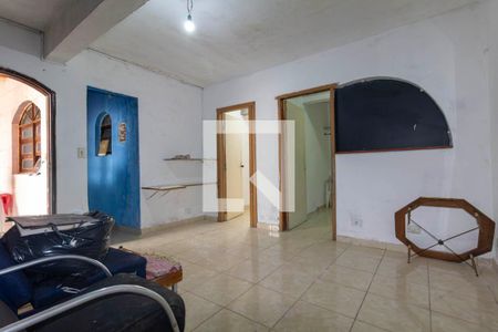Casa 1 de casa à venda com 6 quartos, 180m² em Vila Uniao (zona Leste), São Paulo