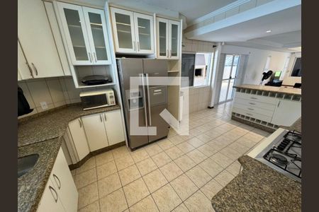 Cozinha de casa para alugar com 3 quartos, 311m² em Jurerê, Florianópolis