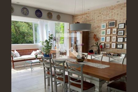 Casa à venda com 3 quartos, 247m² em Morada das Nuvens, Barueri