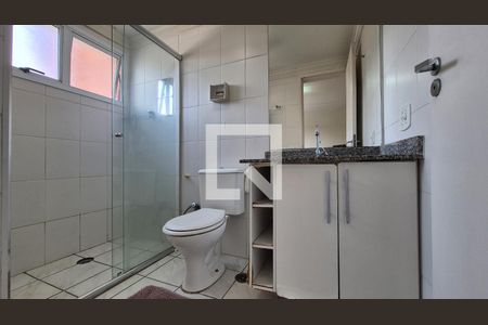Banheiro  de kitnet/studio à venda com 1 quarto, 47m² em Casa Branca, Santo André