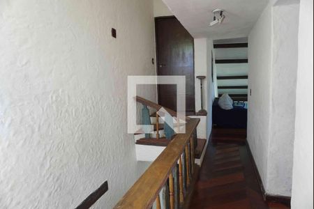 PIso Superior de casa de condomínio à venda com 3 quartos, 500m² em Morada dos Pássaros, Barueri
