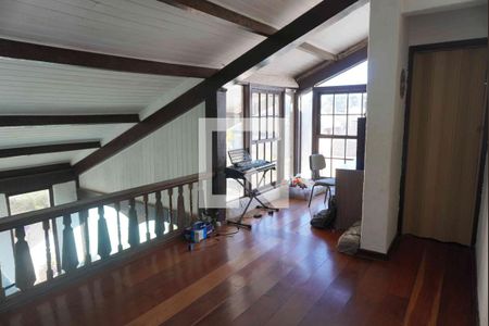 PIso Superior de casa de condomínio à venda com 3 quartos, 500m² em Morada dos Pássaros, Barueri
