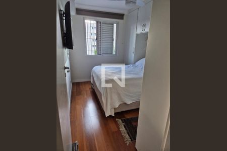 Quarto de apartamento para alugar com 3 quartos, 62m² em Vila Mangalot, São Paulo