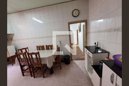 Casa à venda com 4 quartos, 233m² em Vila Guiomar, Santo André