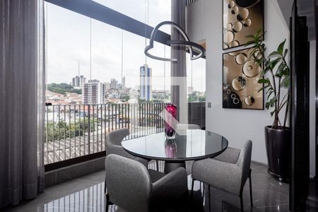 Apartamento à venda com 3 quartos, 300m² em Pompeia, São Paulo