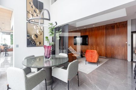 Apartamento à venda com 3 quartos, 300m² em Pompeia, São Paulo
