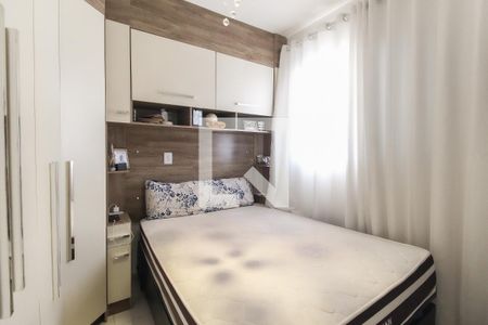 Quarto 1 de apartamento para alugar com 2 quartos, 41m² em Parque Guarani, São Paulo