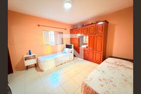 Casa à venda com 3 quartos, 260m² em Jardim Vaz de Lima, São Paulo