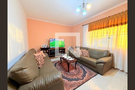 Casa à venda com 3 quartos, 260m² em Jardim Vaz de Lima, São Paulo