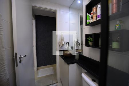 Banheiro de apartamento para alugar com 2 quartos, 41m² em Vila Buenos Aires, São Paulo
