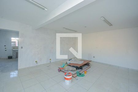 Casa para alugar com 2 quartos, 232m² em Vila Gea, São Paulo