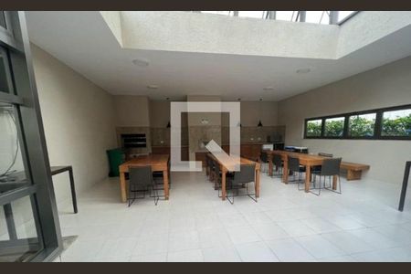Apartamento para alugar com 3 quartos, 212m² em Vila Suzana, São Paulo