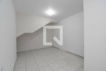 Casa para alugar com 1 quarto, 20m² em Capão da Imbuia, Pinhais