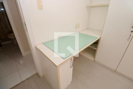 Quarto 1 de apartamento para alugar com 3 quartos, 75m² em Costa Azul, Salvador