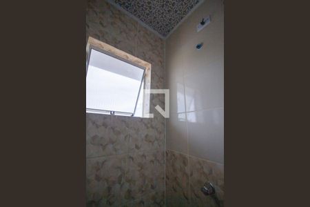 Banheiro de kitnet/studio para alugar com 1 quarto, 30m² em Lopes de Oliveira, Sorocaba