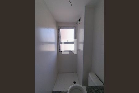 Banheiro social  de apartamento para alugar com 2 quartos, 43m² em Santa Terezinha, São Bernardo do Campo