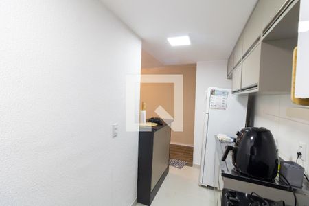 Cozinha e Área de Serviço de apartamento para alugar com 2 quartos, 56m² em Vila Nova, Porto Alegre