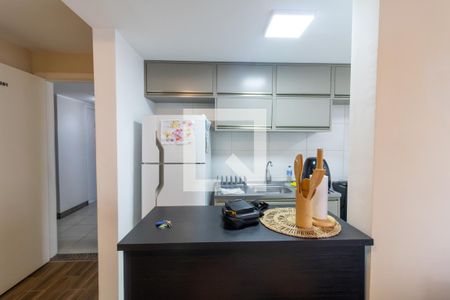 Cozinha e Área de Serviço de apartamento para alugar com 2 quartos, 56m² em Vila Nova, Porto Alegre