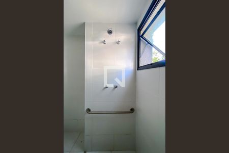 Banheiro de kitnet/studio à venda com 1 quarto, 24m² em Pompeia, São Paulo