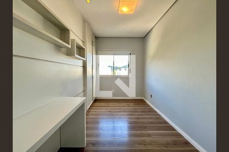 Quarto  de apartamento para alugar com 2 quartos, 68m² em Itacorubi, Florianópolis