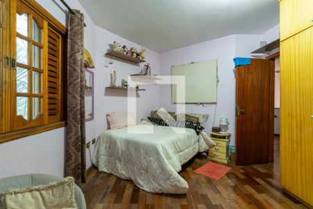 Casa à venda com 4 quartos, 230m² em Rolinópolis, São Paulo