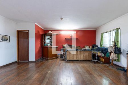 Casa à venda com 4 quartos, 230m² em Rolinópolis, São Paulo