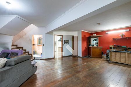Casa à venda com 4 quartos, 230m² em Rolinópolis, São Paulo