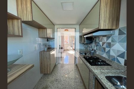 Cozinha de apartamento à venda com 2 quartos, 68m² em Heliópolis, Belo Horizonte