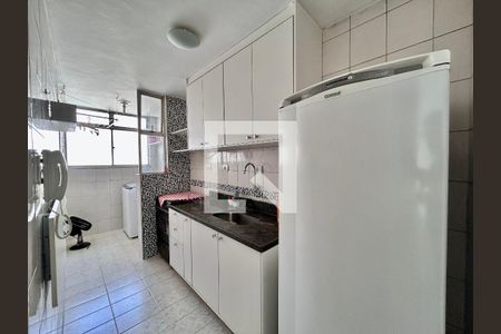 Cozinha de apartamento para alugar com 2 quartos, 49m² em Brás, São Paulo