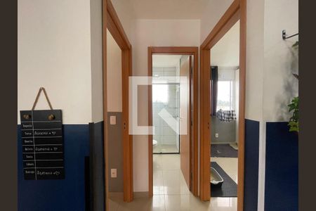 Corredor de apartamento à venda com 2 quartos, 40m² em Canudos, Novo Hamburgo