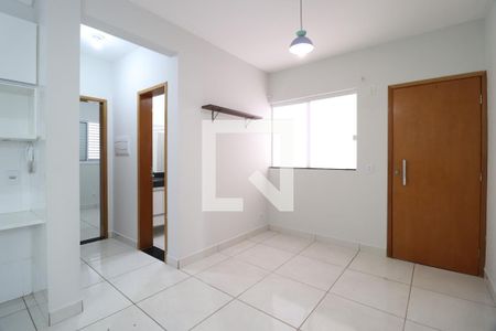 Sala de apartamento para alugar com 2 quartos, 55m² em Jaraguá, Uberlândia